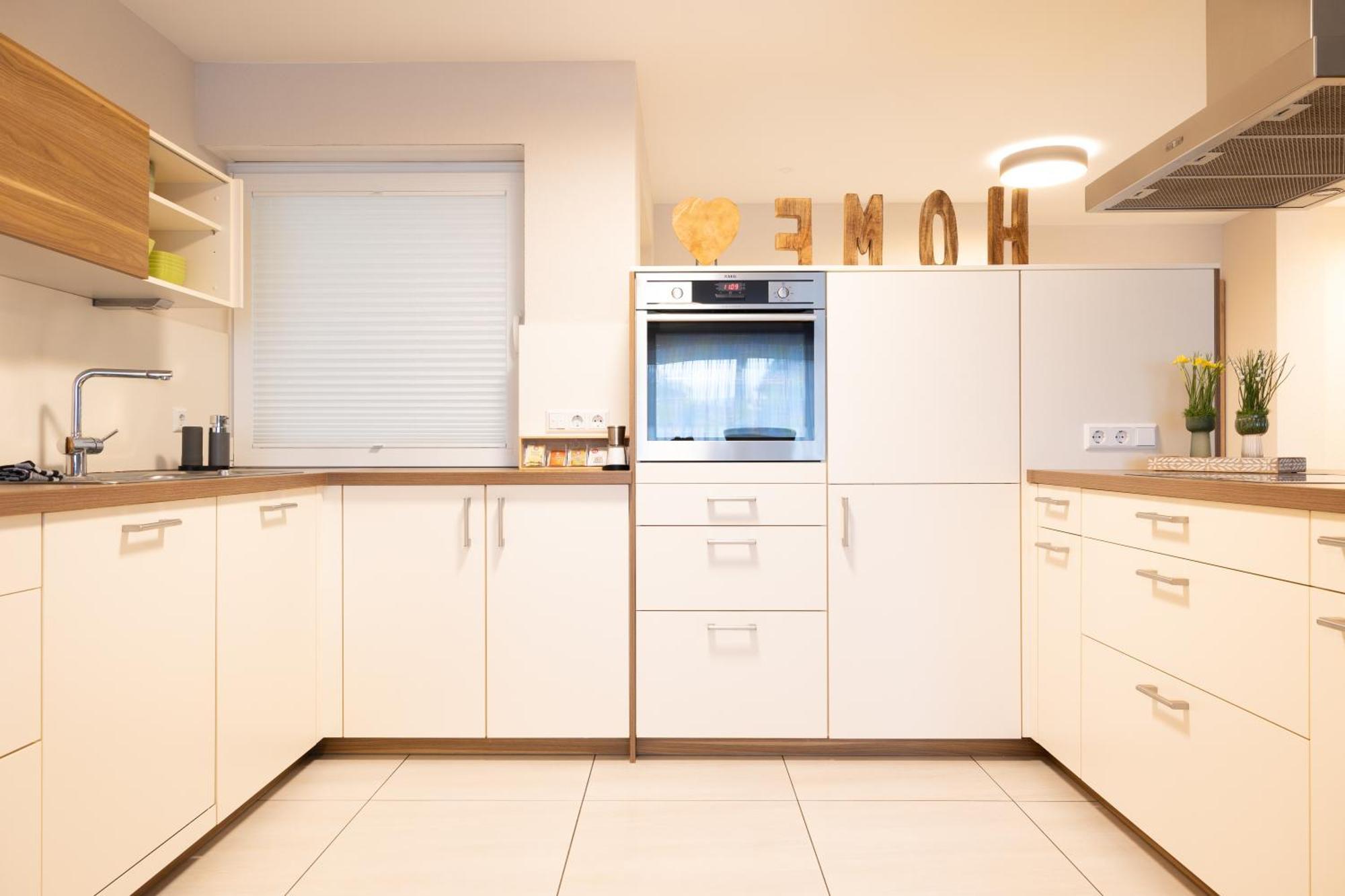 Appartementdeluxe Steiert - Near Europa Park - Rulantica - Spacious - Fully Equipped Kitchen - Private Garden - Free Parking - Pet Friendly Schwanau Buitenkant foto