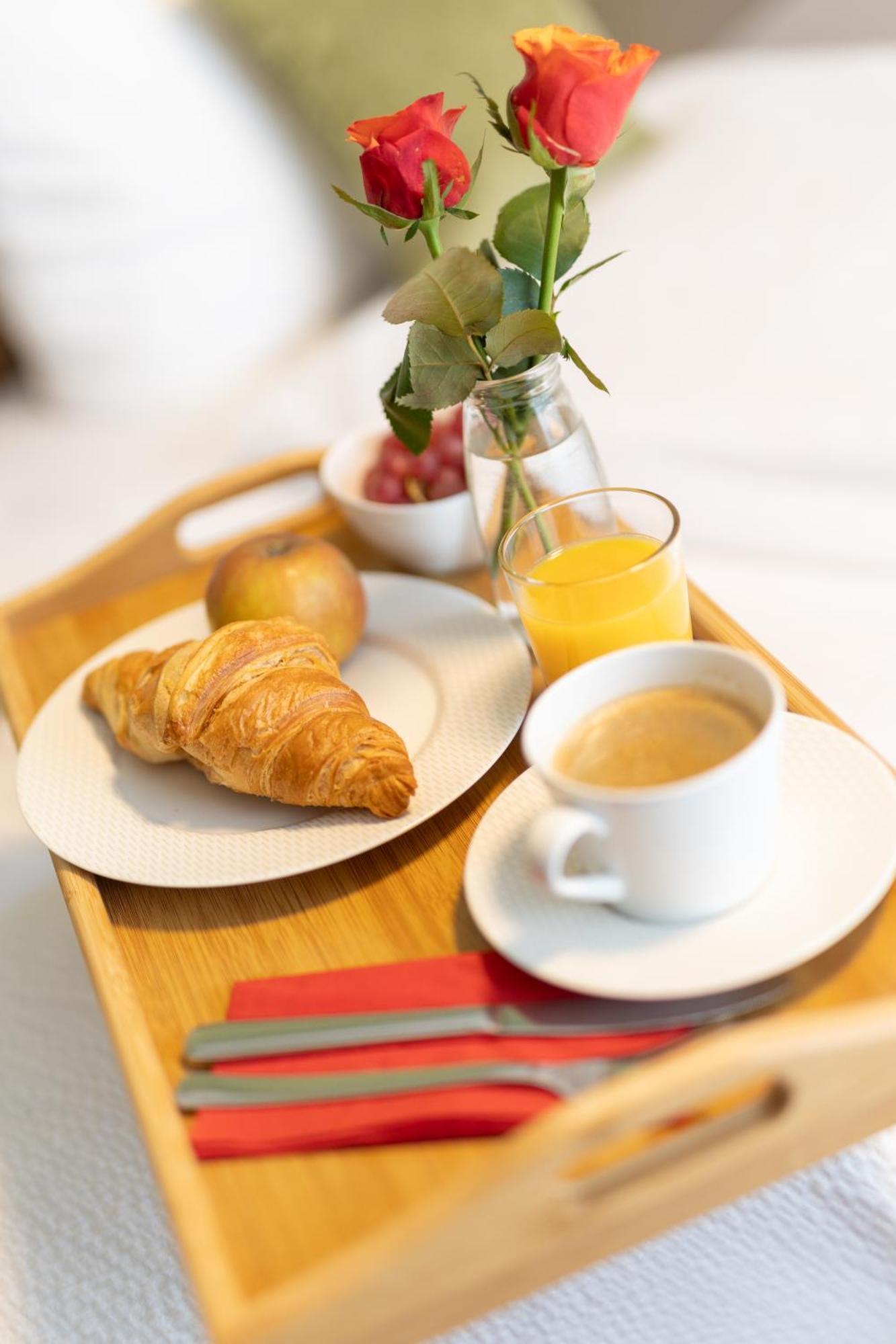 Appartementdeluxe Steiert - Near Europa Park - Rulantica - Spacious - Fully Equipped Kitchen - Private Garden - Free Parking - Pet Friendly Schwanau Buitenkant foto