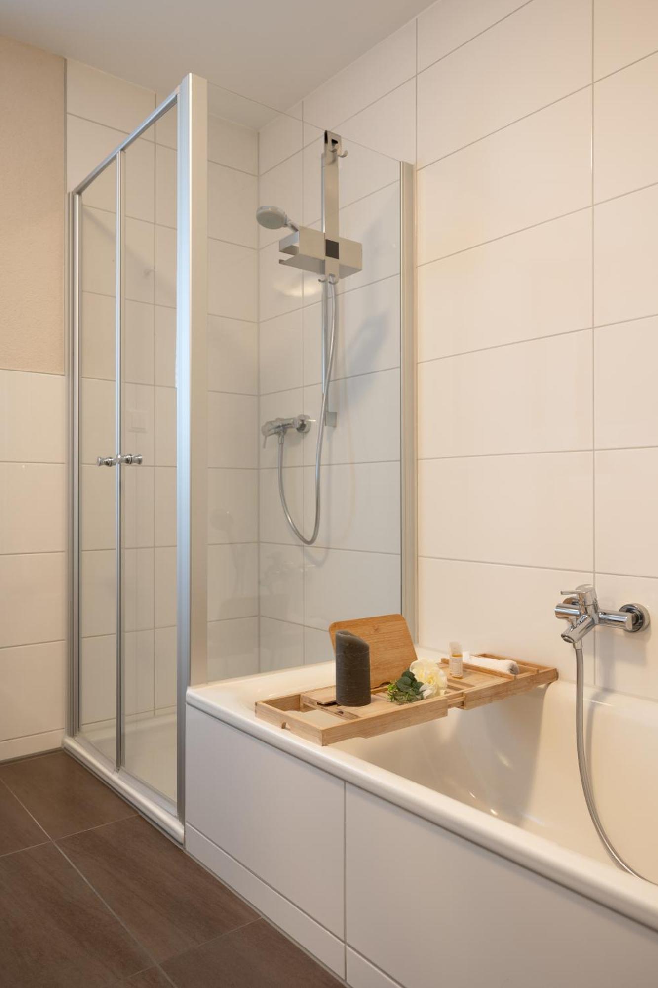 Appartementdeluxe Steiert - Near Europa Park - Rulantica - Spacious - Fully Equipped Kitchen - Private Garden - Free Parking - Pet Friendly Schwanau Buitenkant foto